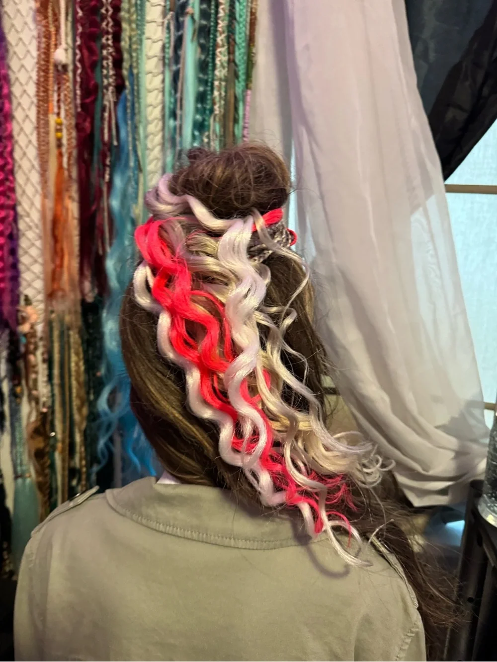 Handmade standout synthetic